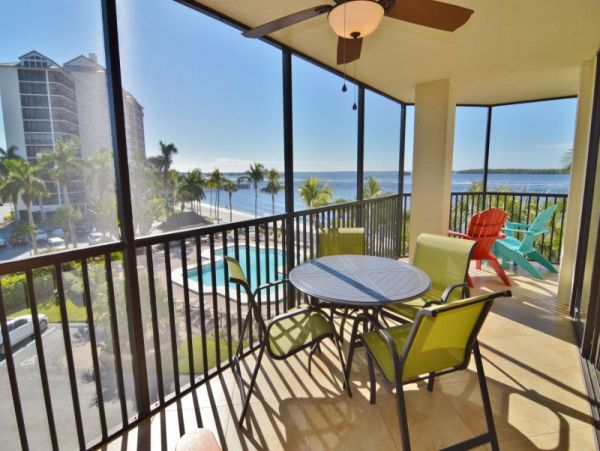 Bay Views Fort Myers Vacation Condo Two Bedrooms Sleeps Six
