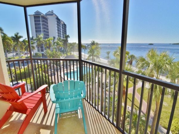 Bay Views Fort Myers Vacation Condo Two Bedrooms Sleeps Six