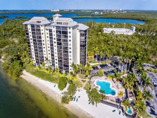 Bay Views Fort Myers Vacation Condo Two Bedrooms Sleeps Six