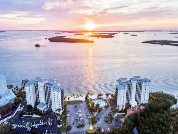 Bay Views Fort Myers Vacation Condo Two Bedrooms Sleeps Six