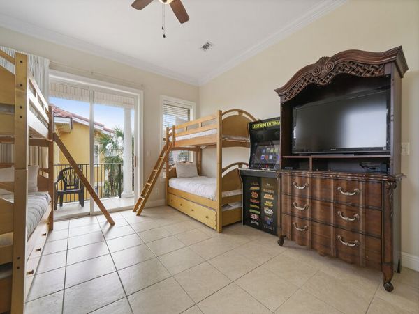 Short Walk to Beach Destin Vacation Home Five Bedroom