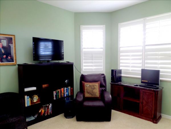 Charming Vacation Home Rental on Bonita Springs with Pool.