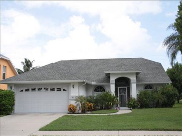 Charming Vacation Home Rental on Naples with Pool.