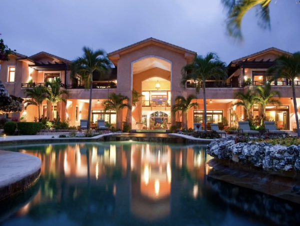 Private Staff Luxury Beachside Villa in Dominican Republic