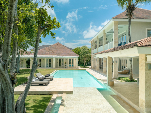 Punta Cana Magnificent Villa for 14 Guest
