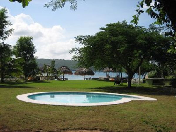 Jamaica Home 985425