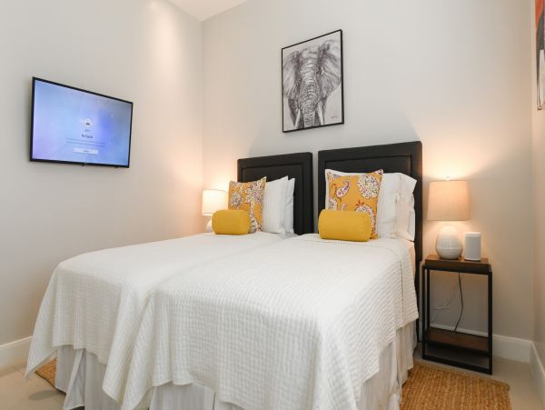 Jamaica Home 985427
