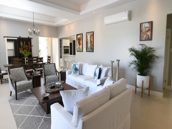 Jamaica Home 985427