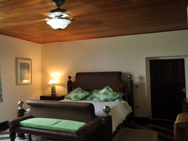 Jamaica Home 985428