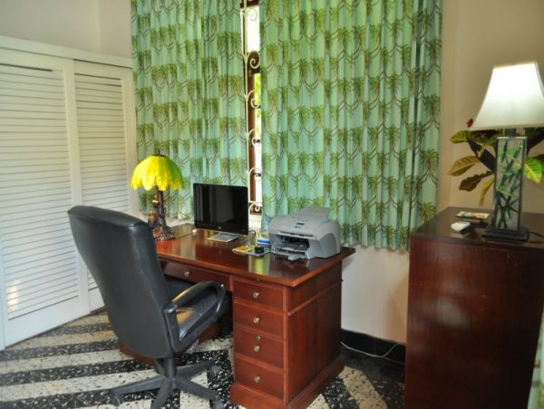 Jamaica Home 985428