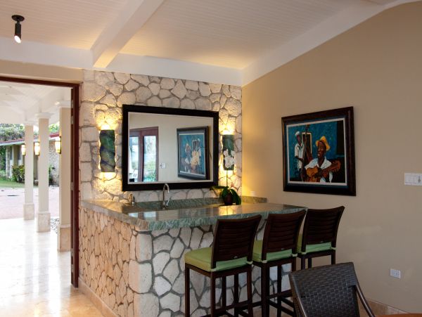 Jamaica Home 985433