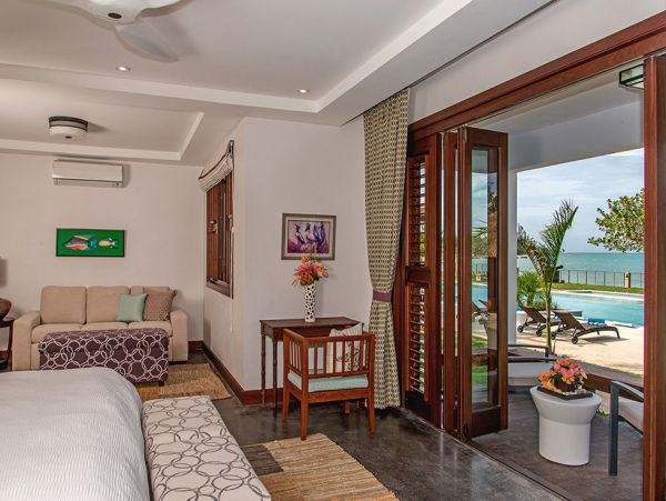 Jamaica Home 985437