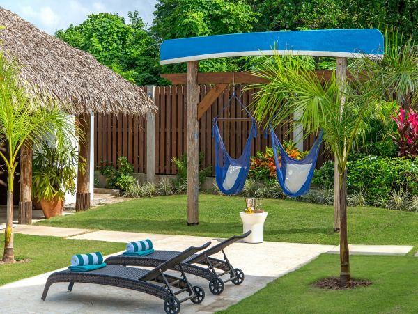 Jamaica Home 985437