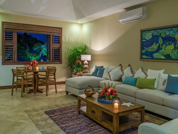 Jamaica Home 985437