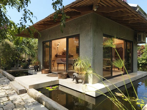 Jamaica Home 985438