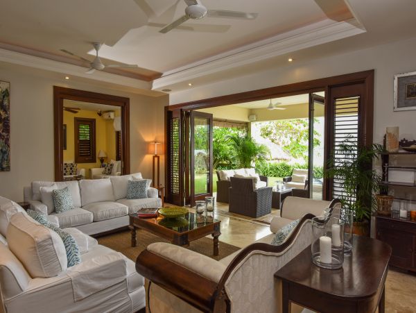 Jamaica Home 985442