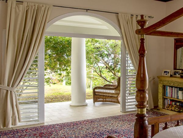 Jamaica Home 985444