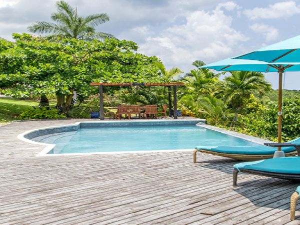 Jamaica Home 985444