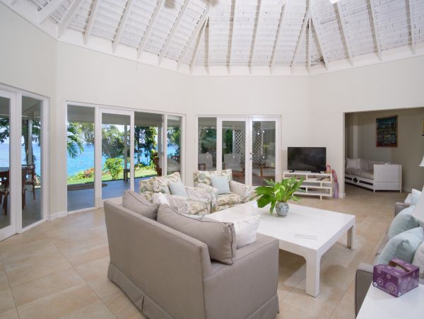 Jamaica Home 985448