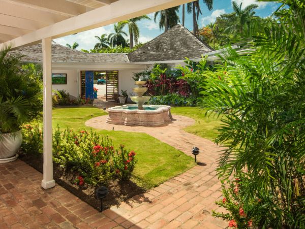Jamaica Home 985457