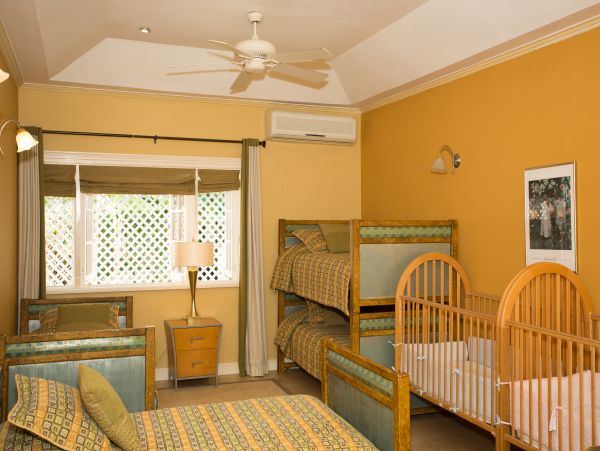 Jamaica Home 985459