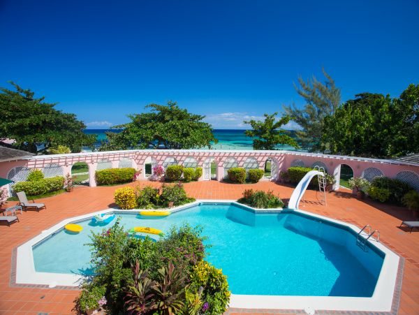 Jamaica Home 985459