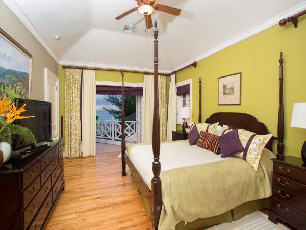 Jamaica Home 985459