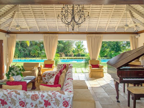 Jamaica Home 985472