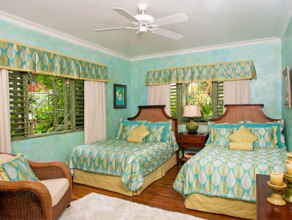 Jamaica Home 985475