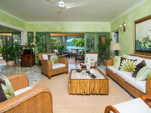 Jamaica Home 985475