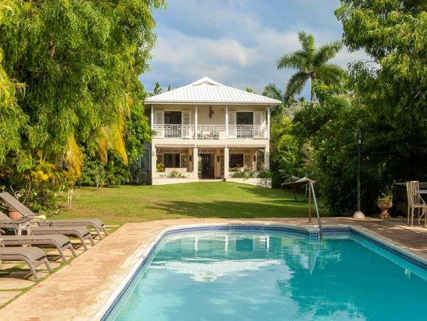 Jamaica Home 985484