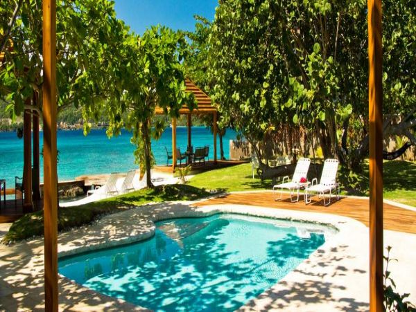 Jamaica Home 985495