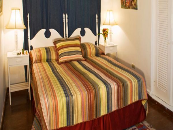 Jamaica Home 985495