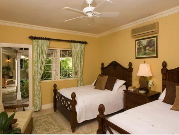 Jamaica Home 985498