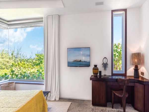 St. Barts Home 985517
