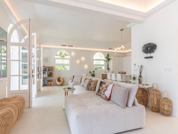 St. Barts Home 985519