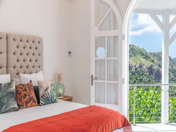 St. Barts Home 985519