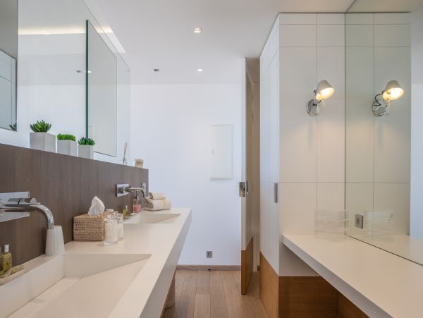 St. Barts Home 985520
