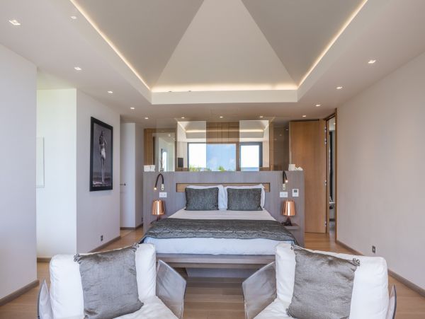 St. Barts Home 985520