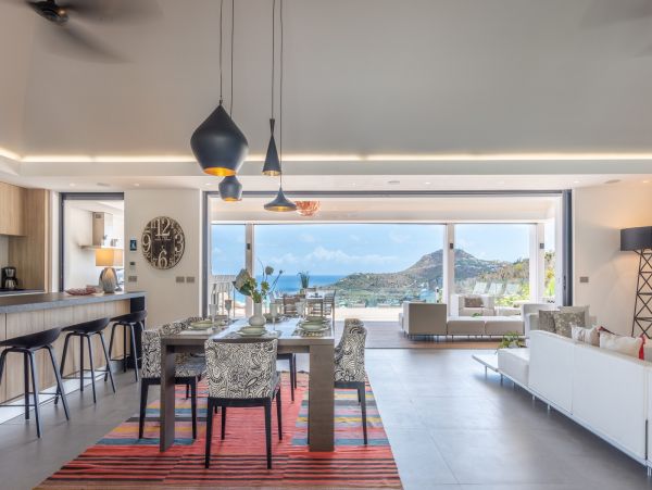 St. Barts Home 985520