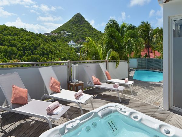 St. Barts Home 985522