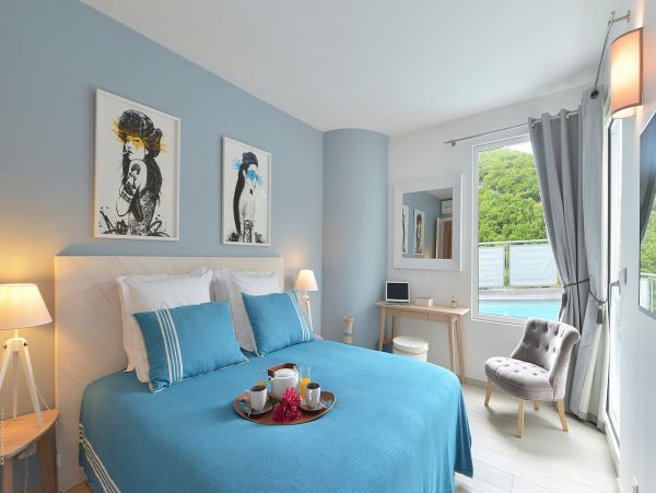 St. Barts Home 985522