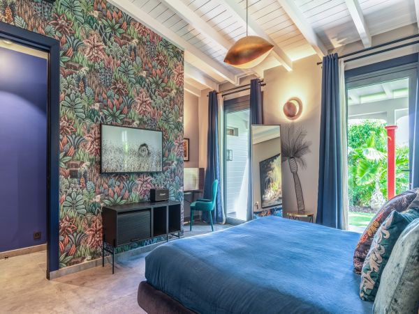 St. Barts Home 985523