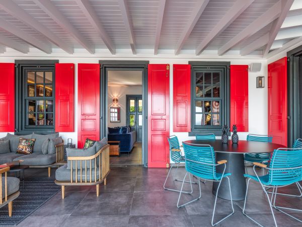 St. Barts Home 985523