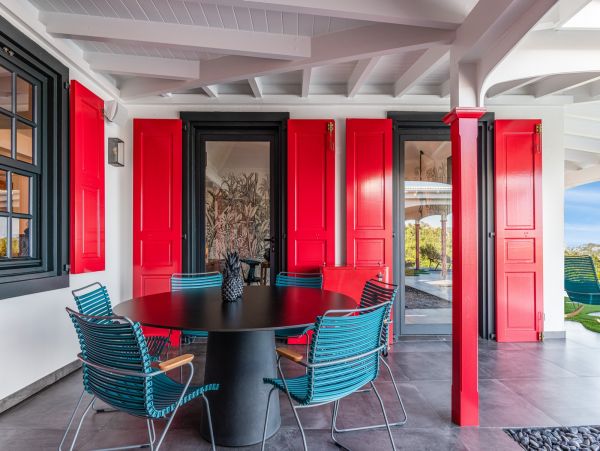 St. Barts Home 985523