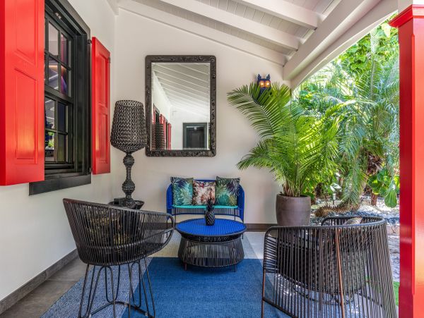 St. Barts Home 985523