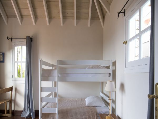 St. Barts Home 985524