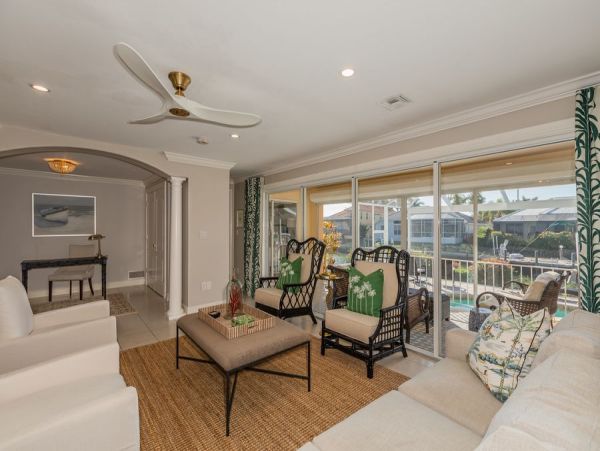 Short Walk to Beach Marco Island Vacation Home Private Pool
