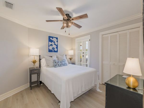 Short Walk to Beach Marco Island Vacation Home Private Pool