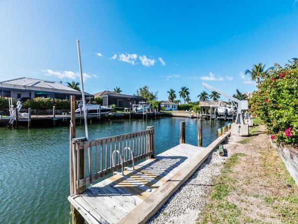 Short Walk to Beach Marco Island Vacation Home Private Pool